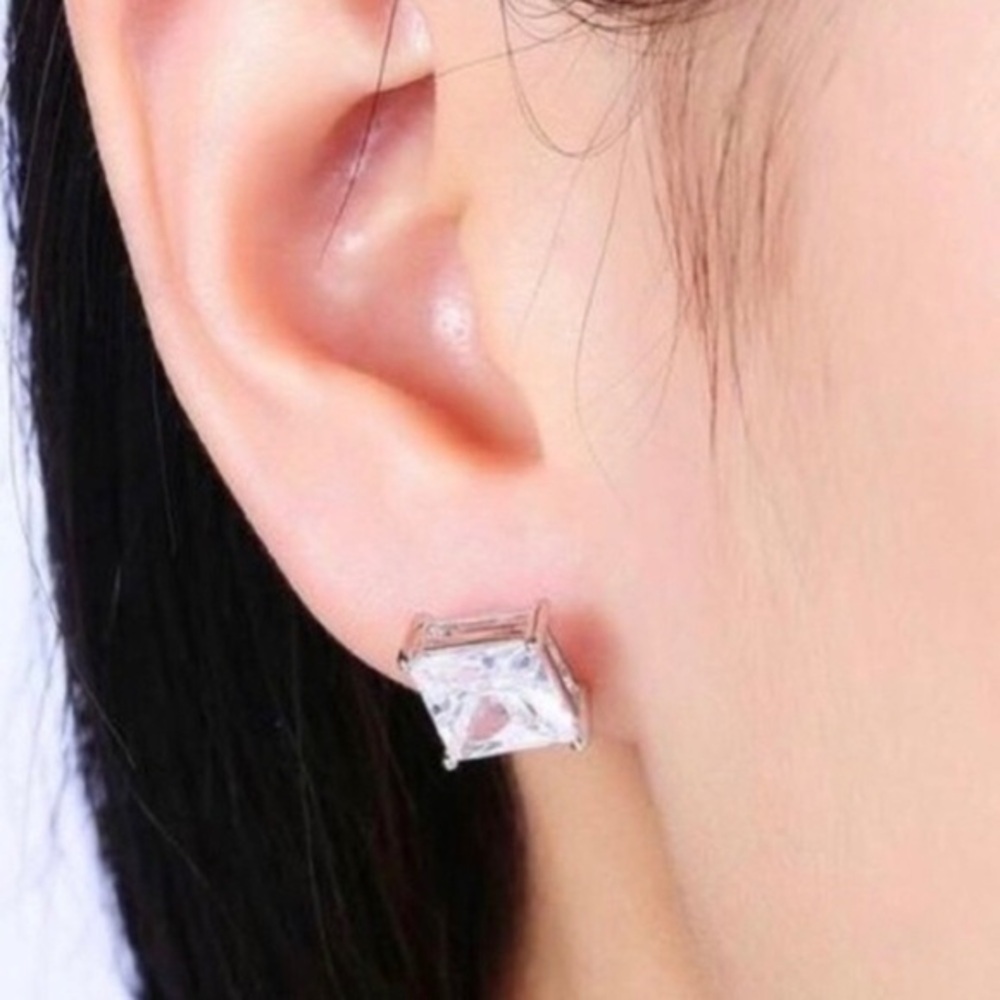 🌴 14k White Gold Over 925 Sterling Silver CZ Princess Cut Stud Earrings
